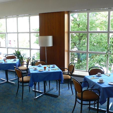 Hotel Meran Hallenbad & Sauna Saarbrücken Dış mekan fotoğraf
