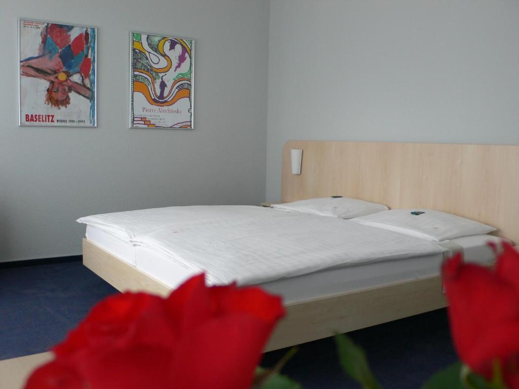 Hotel Meran Hallenbad & Sauna Saarbrücken Dış mekan fotoğraf